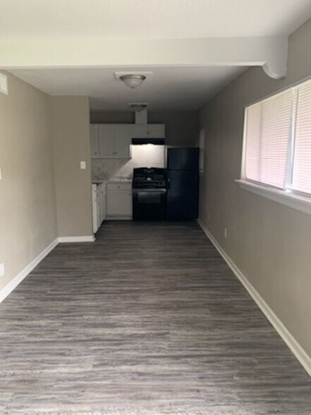 More Photos Of 1320 W Kingsley Rd, Garland Apartments For Sale