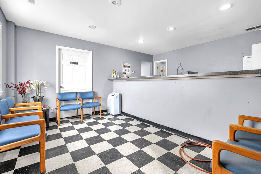 More Photos Of 26 E 34th Pl, Steger Auto Repair For Lease