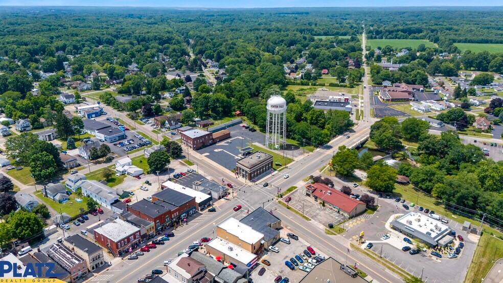 More Photos Of 20 S Canal St, Newton Falls Bank For Lease