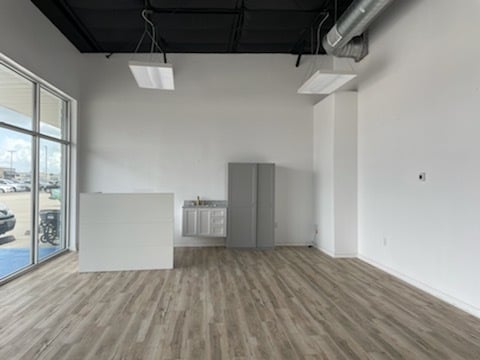 More Photos Of 16718 House Hahl Rd, Cypress Storefront Retail Office For Lease