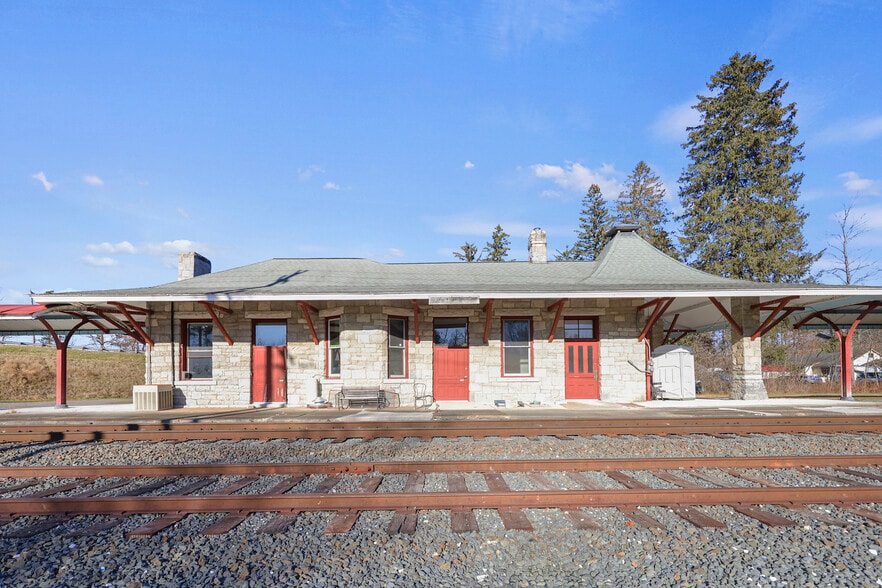 More Photos Of 2 Depot St., Stockbridge Office For Lease