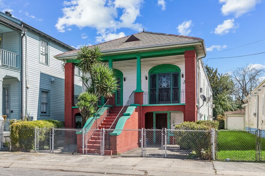 More Photos Of 906 Verret St, New Orleans Multifamily For Sale