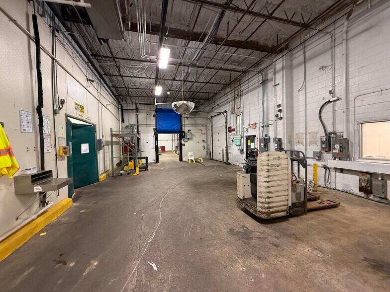More Photos Of 4001 N American St, Philadelphia Warehouse For Lease