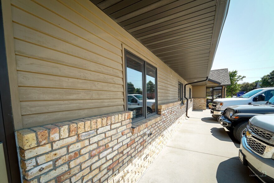 More Photos Of 3032 W Stolley Park Rd, Grand Island Office For Lease