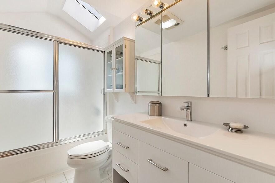 More Photos Of 39226 N Shore Dr, Fawnskin Restaurant For Sale