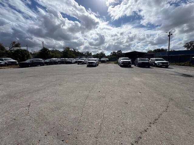 More Photos Of 360 E Landstreet Rd, Orlando Warehouse For Sale