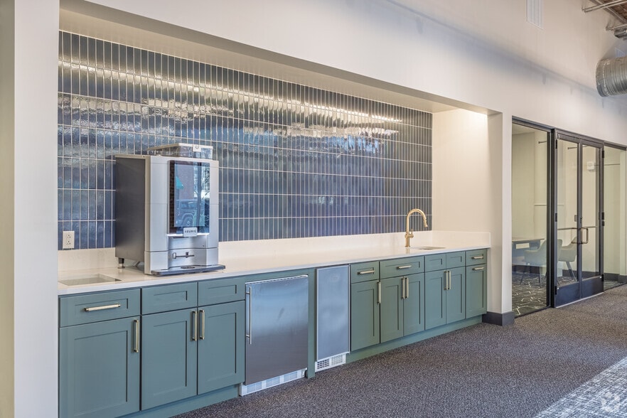 More Photos Of 1209 Washington Ave, Saint Louis Apartments For Lease