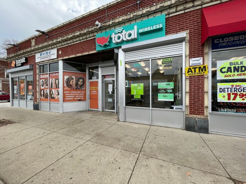More Photos Of 5933-5945 W Division St, Chicago Storefront For Sale