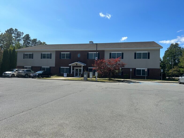 More Photos Of 375 Bay Rd, Queensbury Medical For Lease