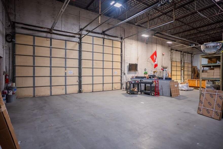 More Photos Of 6800 E Truman Rd, Kansas City Warehouse For Sale