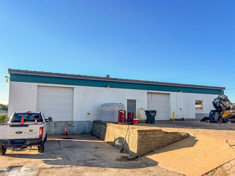 More Photos Of 4970 Sean Dr, Imperial Industrial For Lease