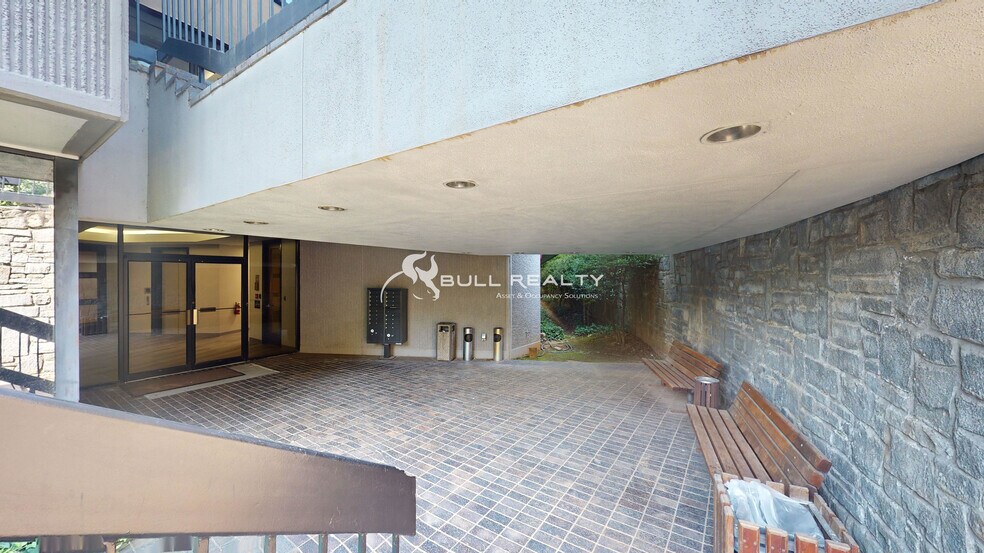 More Photos Of 1700 Water Pl SE, Atlanta Office For Sale