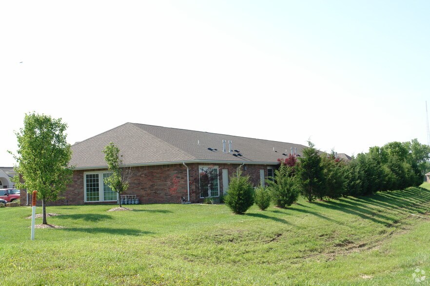 More Photos Of 7829 E Rockhill St, Wichita Office For Lease