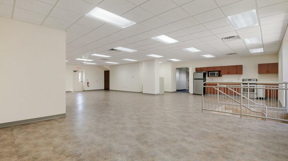 More Photos Of 36328 Main St, Whitehall Medical For Sale