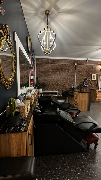 More Photos Of 120-122 Anderson St, Fayetteville Coworking Space
