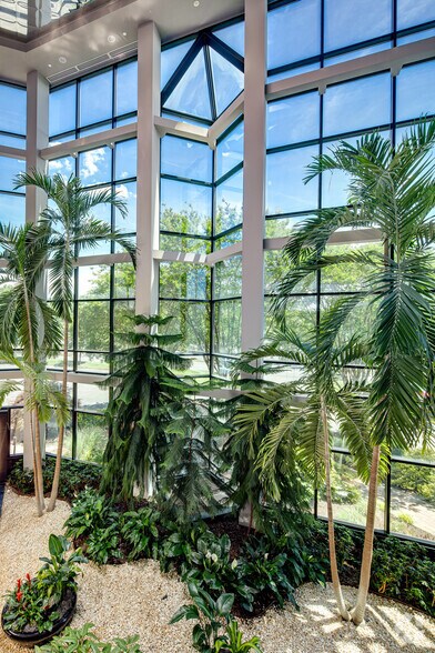 More Photos Of 4510 Cox Rd, Glen Allen Office For Lease