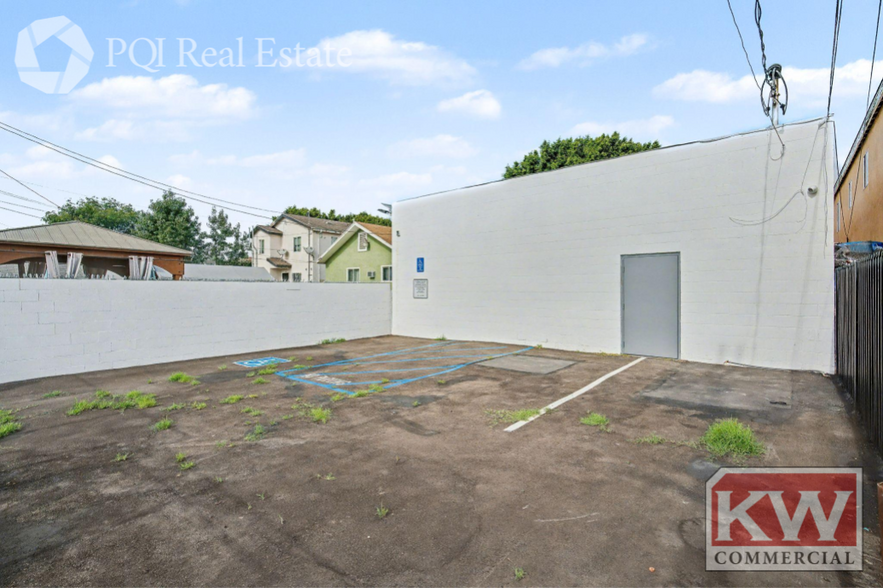 More Photos Of 1480 E 56th St, Los Angeles Freestanding For Sale