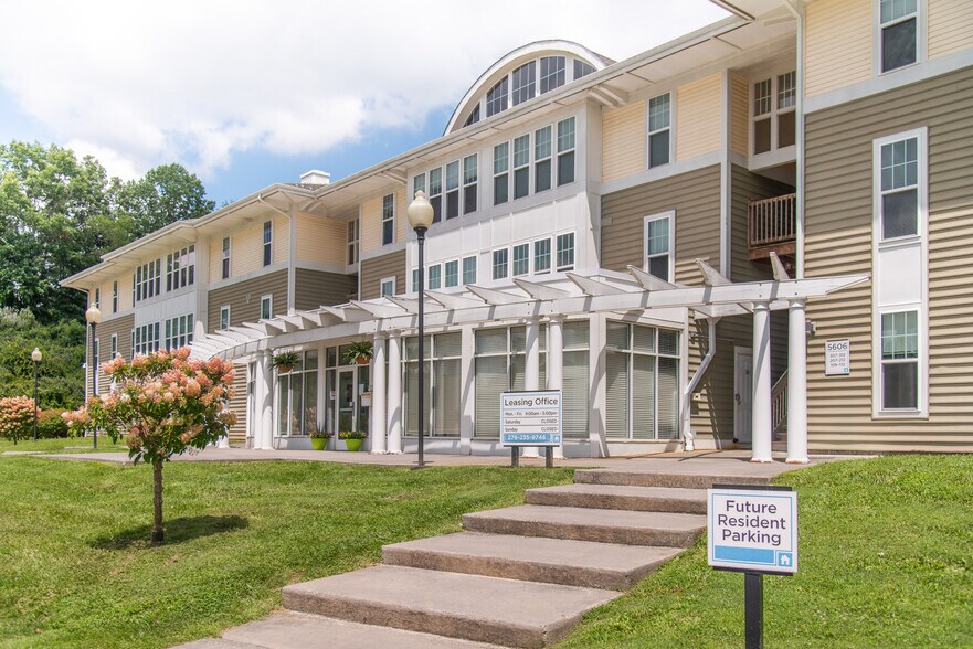More Photos Of 5606 Campus Ridge Dr, Wise Multifamily For Sale
