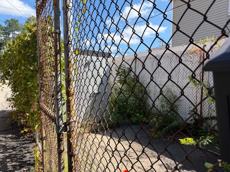 More Photos Of 1404 4th Ave, Coraopolis Warehouse For Sale