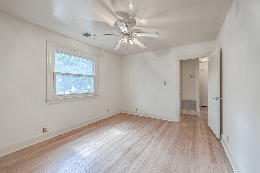 More Photos Of 1251 Remount Rd, North Charleston Medical For Lease