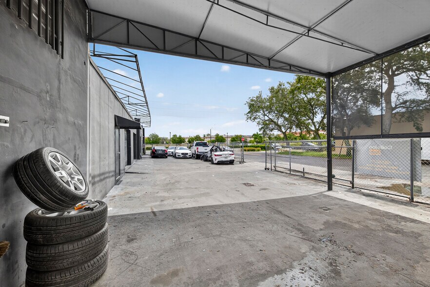More Photos Of 1090 S 56th Ave, Hollywood Auto Repair For Sale