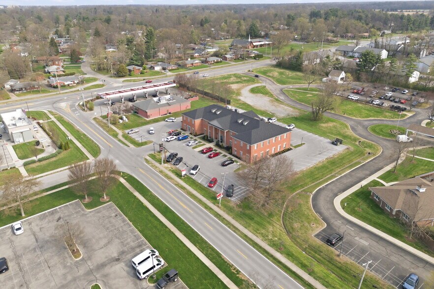 More Photos Of 1313 Lyndon Ln, Louisville Office For Sale