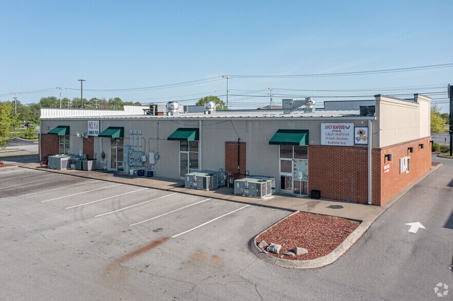 More Photos Of 1790 Tiny Town Rd, Clarksville Freestanding For Lease