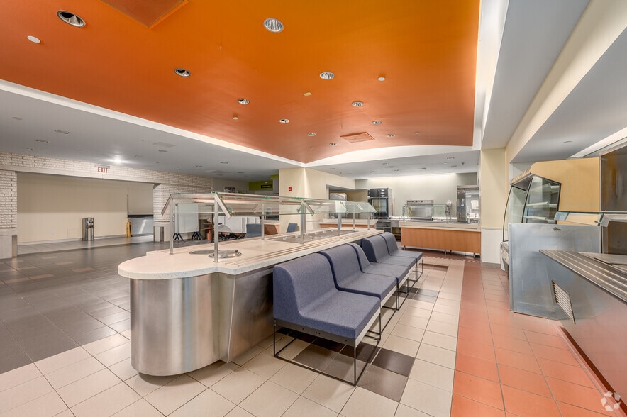 More Photos Of 6300 Wilson Mills Rd, Mayfield Village Office For Sale