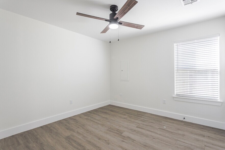 More Photos Of 11501 N Oklahoma Ave, Oklahoma City Apartments For Sale