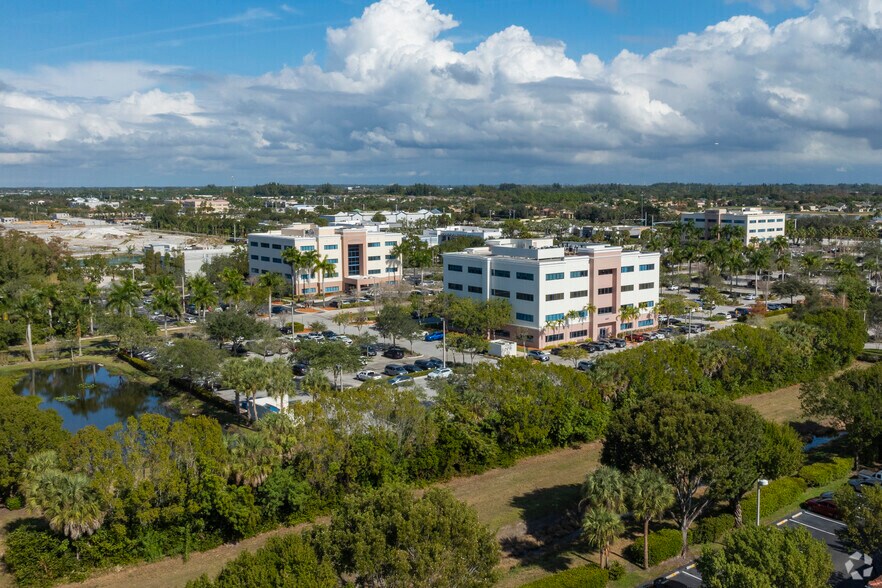 More Photos Of 1447 Medical Park Blvd, Wellington Medical For Sale