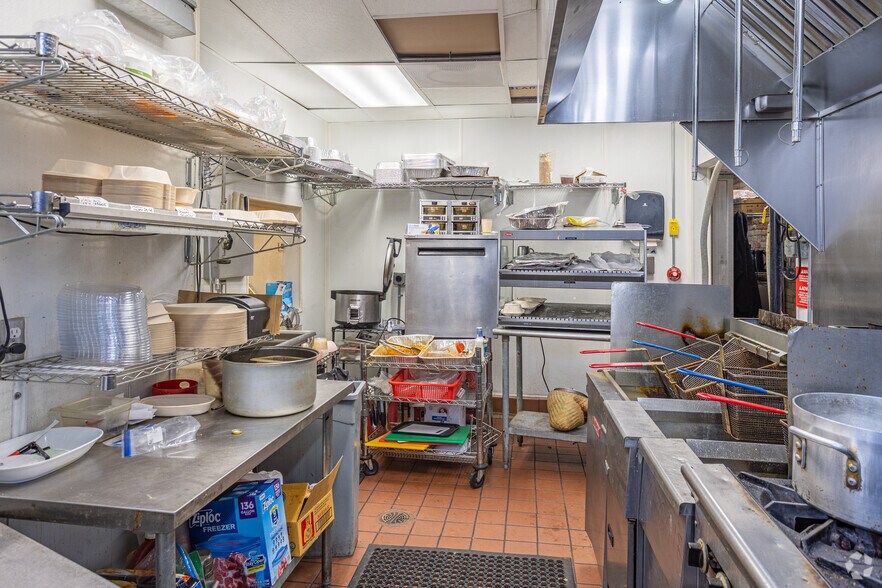 More Photos Of 1829 Riverside Ave, Minneapolis Storefront Retail Office For Sale