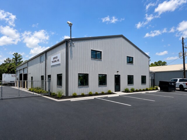 More Photos Of 14439 County Rd 44 Rd, Grand Island Distribution For Lease