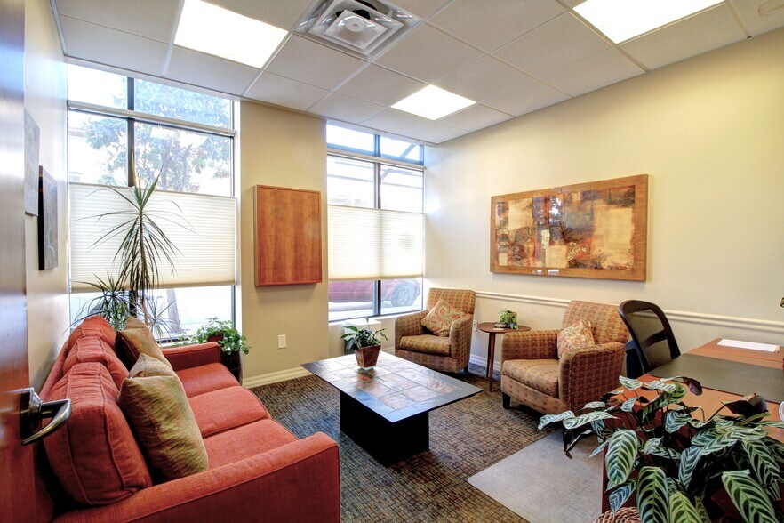 More Photos Of 1200 Yarmouth Ave, Boulder Storefront Retail Residential For Sale