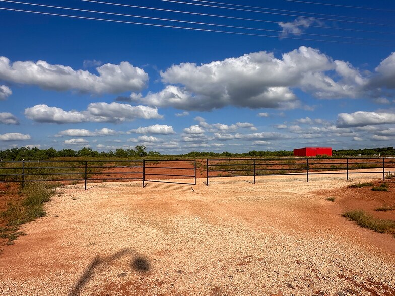 Primary Photo Of 3567 HWY 84 Hwy, Tuscola Warehouse For Lease