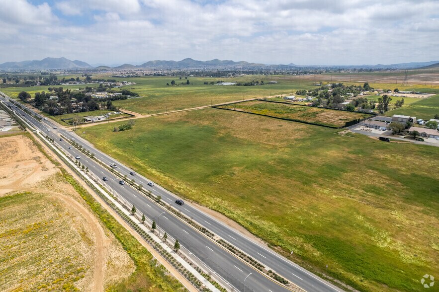 More Photos Of 25245 Ethanac Rd, Menifee Land For Sale