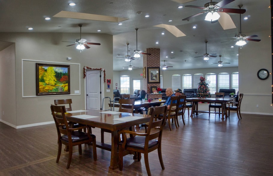 More Photos Of 1111 Lone Star, Fort Worth Assisted Living For Sale