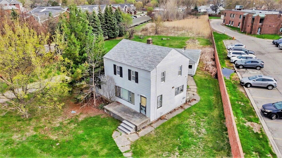 More Photos Of 33420 Utica Rd, Fraser Land For Sale
