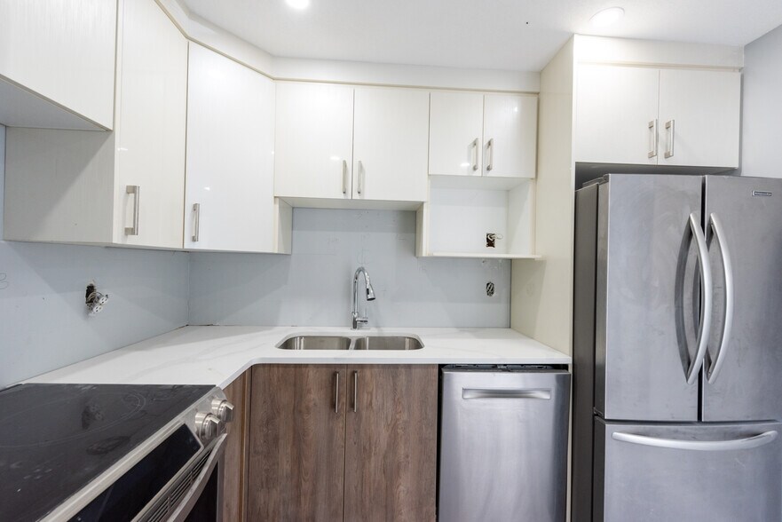 More Photos Of 808 Mcneill Rd NE, Calgary Apartments For Sale