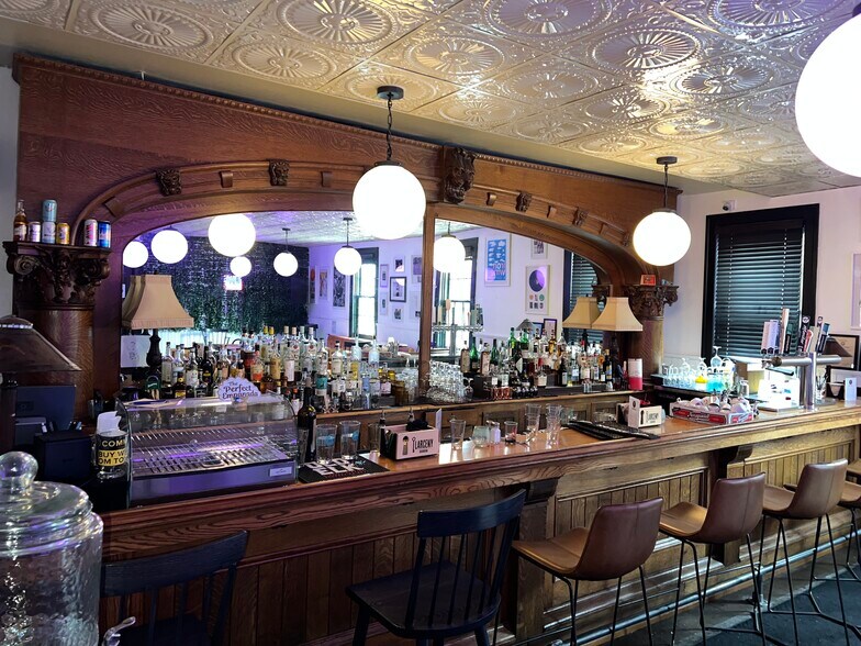 More Photos Of 28 Market St, Warren Theater Concert Hall For Sale