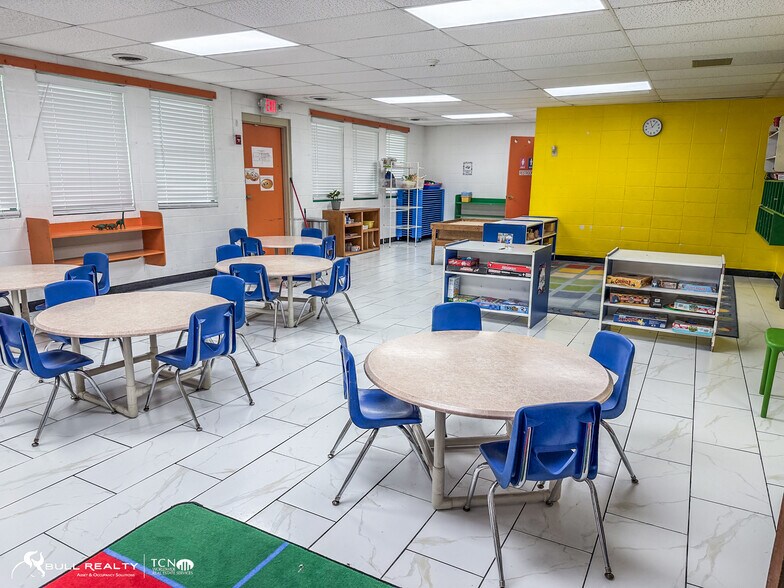 More Photos Of 431 Brownlee Rd, Jackson Daycare Center For Sale