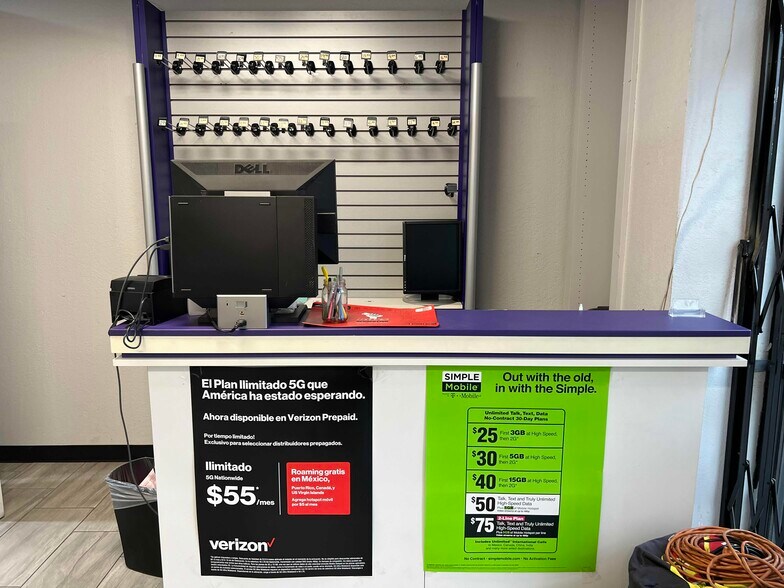 More Photos Of 3051 E Thomas Rd, Phoenix Freestanding For Sale