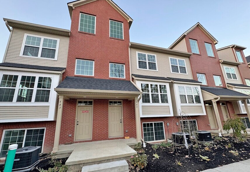 Primary Photo Of 502-558 Village Ln, Milford Specialty For Sale