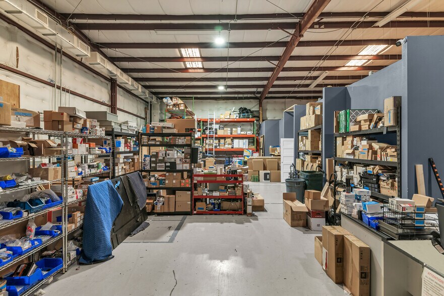 More Photos Of 333 Gordon St, Sanford Light Manufacturing For Sale