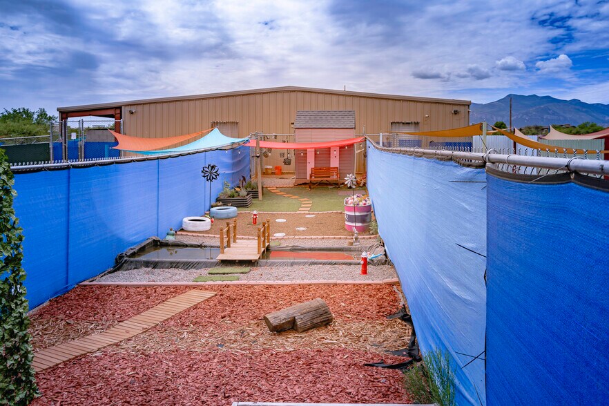 More Photos Of 1601 Wardle rd, Sierra Vista Specialty For Sale