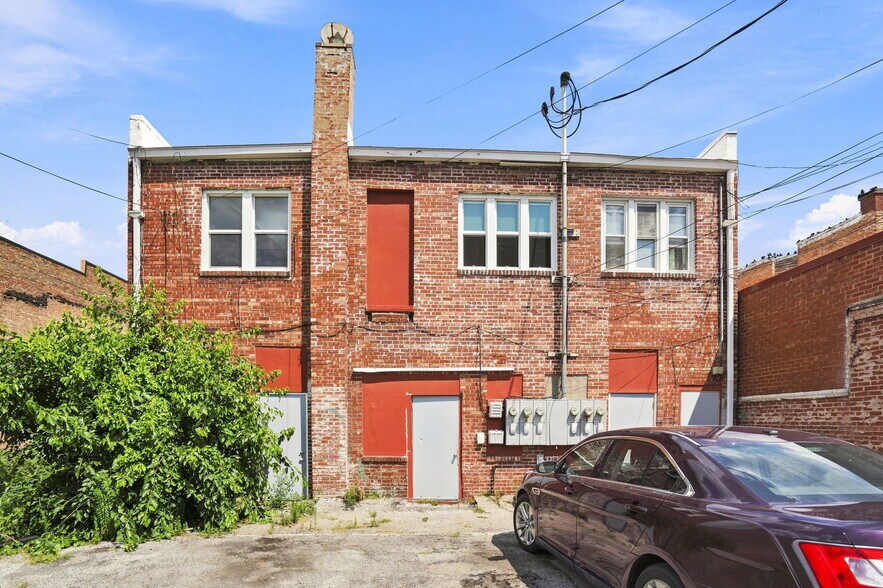 More Photos Of 1014-1016 15th Ave, East Moline Apartments For Sale