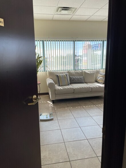 More Photos Of 5440 W Sahara Ave, Las Vegas Medical For Lease