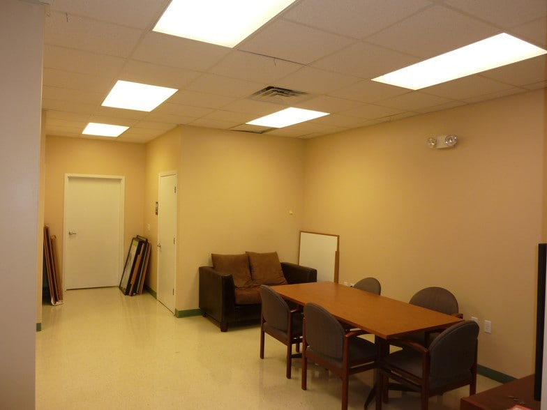 More Photos Of 2025 SW 75th St, Gainesville Medical For Lease