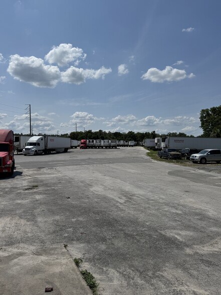 More Photos Of 14439 County Rd 44 Rd, Grand Island Distribution For Lease