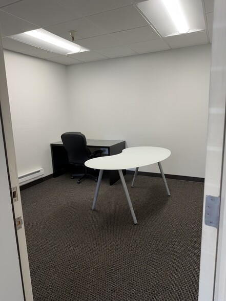 More Photos Of 12242 Business Park Dr, Truckee Office Residential For Lease