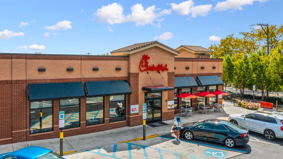 More Photos Of 2421 W Cheltenham Ave, Philadelphia General Retail For Sale